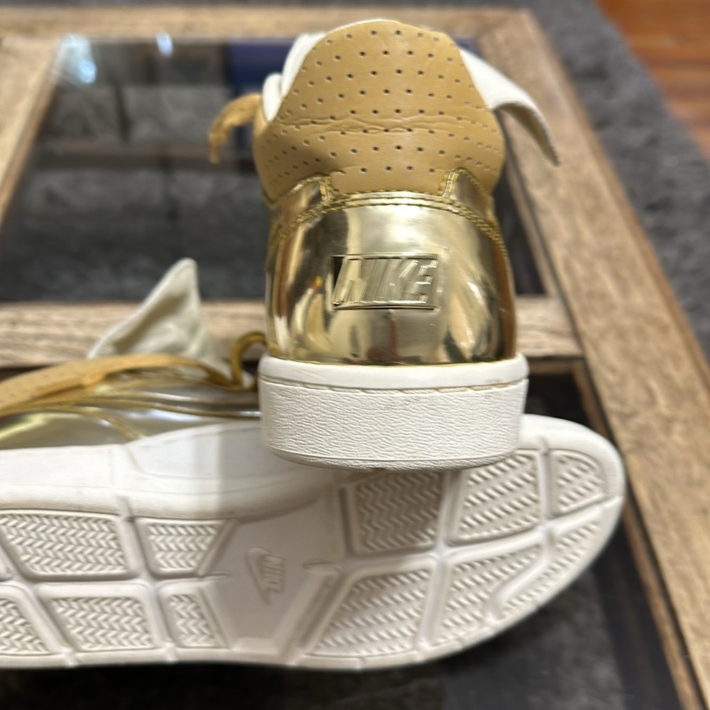 2014 NIKE Tiempo 94 Mid SP Liquid Gold Sneakers - Picture 7 of 9